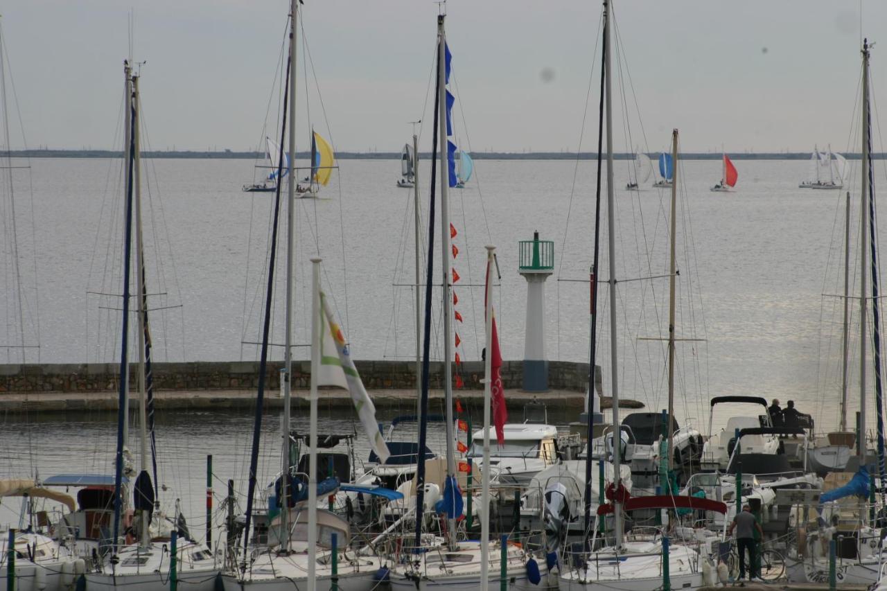 Le Vent Dans Les Voiles - Appartement Classe 4 Etoiles เมซ ภายนอก รูปภาพ